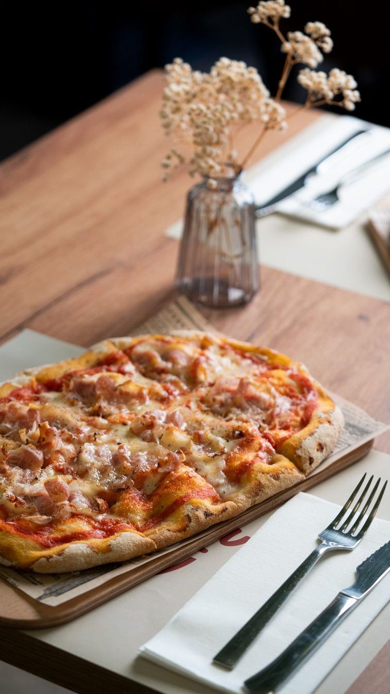 Pinsa romana sin gluten en el centro de Sevilla